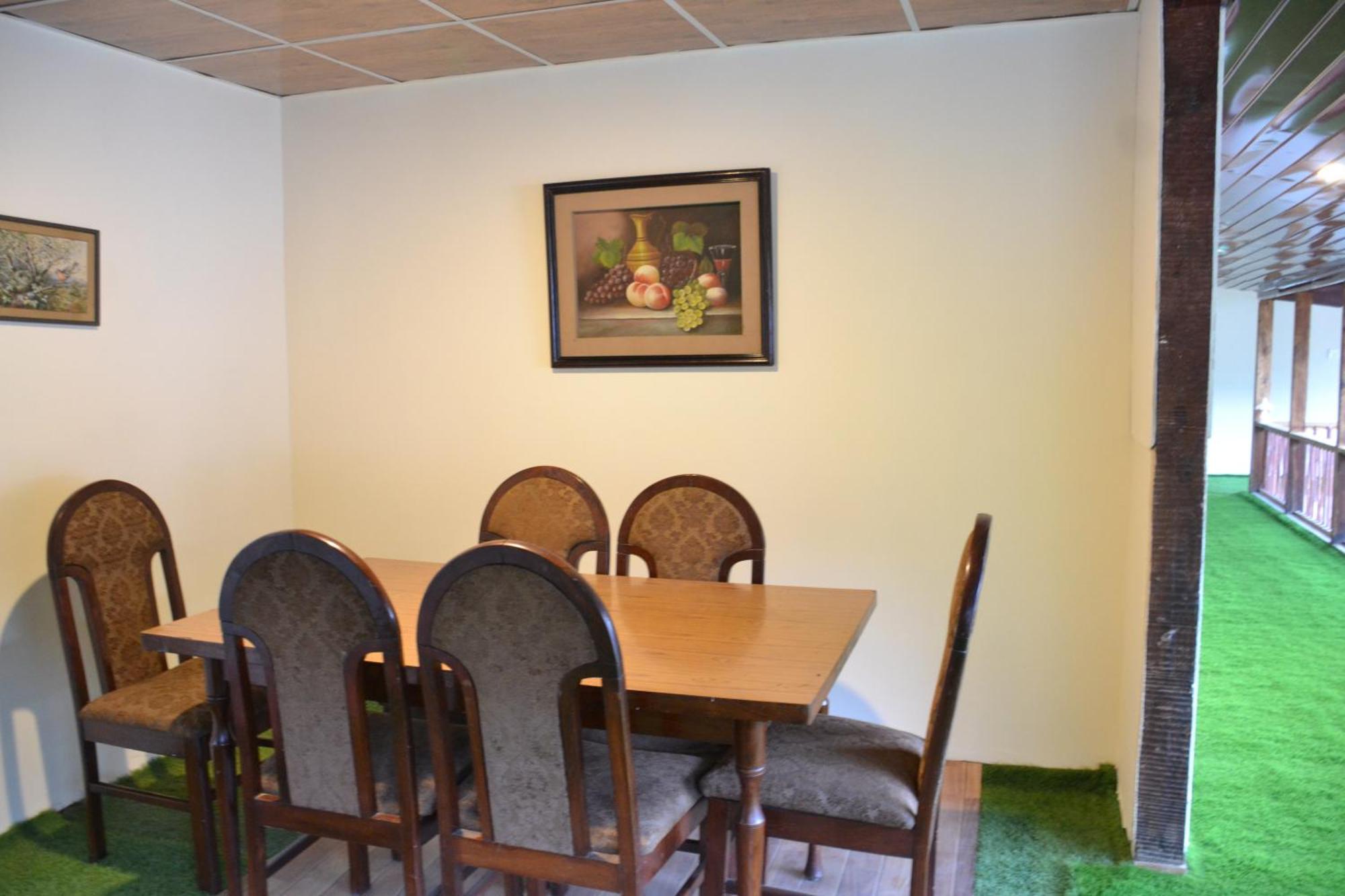 West End Lodges Neelum エクステリア 写真