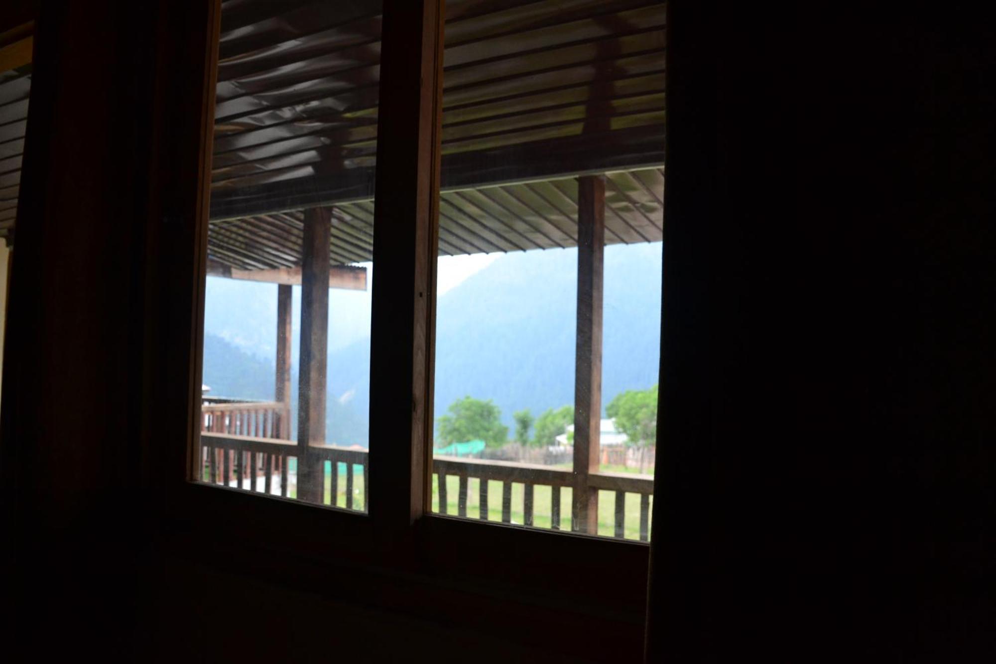 West End Lodges Neelum エクステリア 写真
